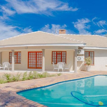 Green Lagoon Guest House Gaborone Exteriér fotografie