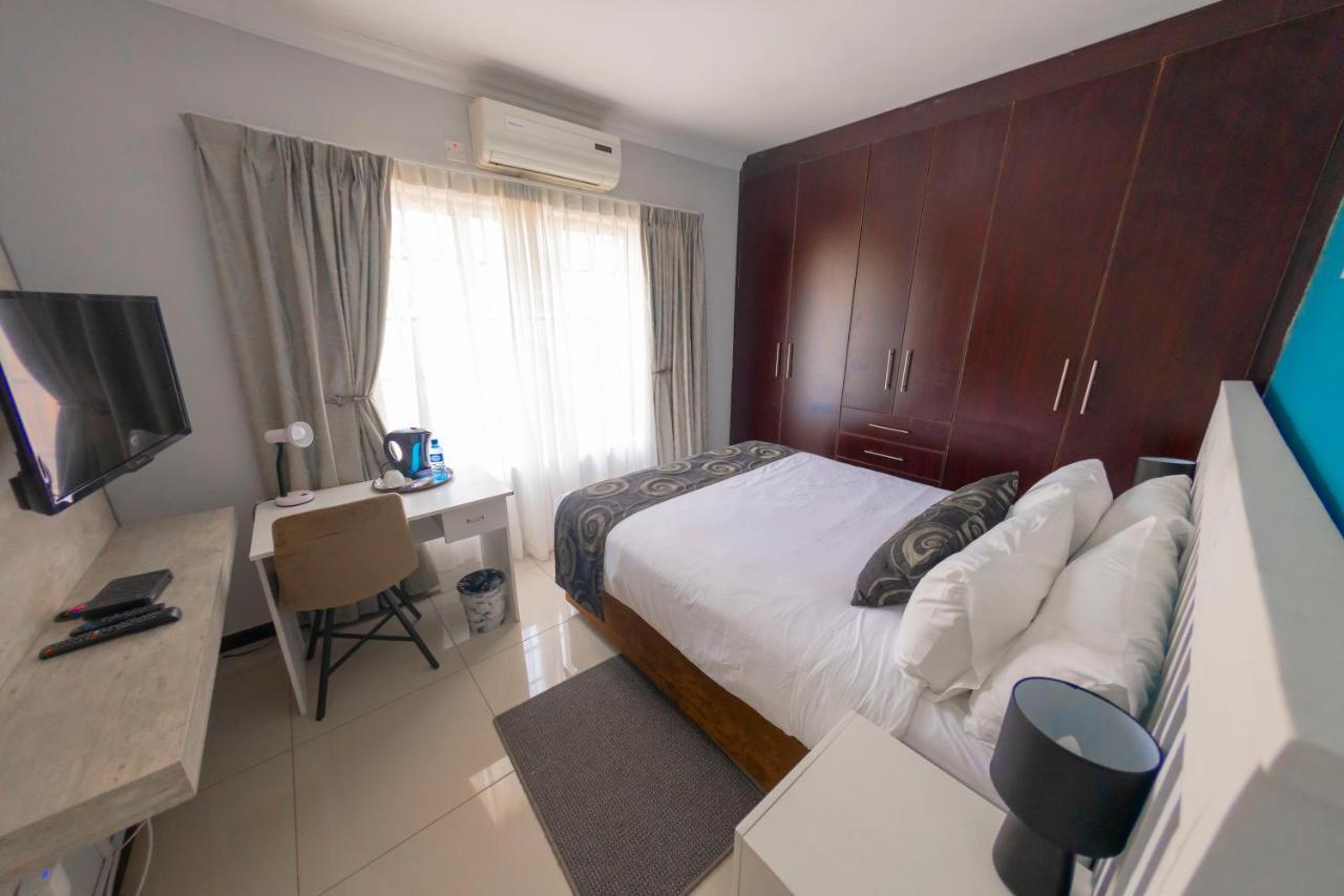 Green Lagoon Guest House Gaborone Exteriér fotografie